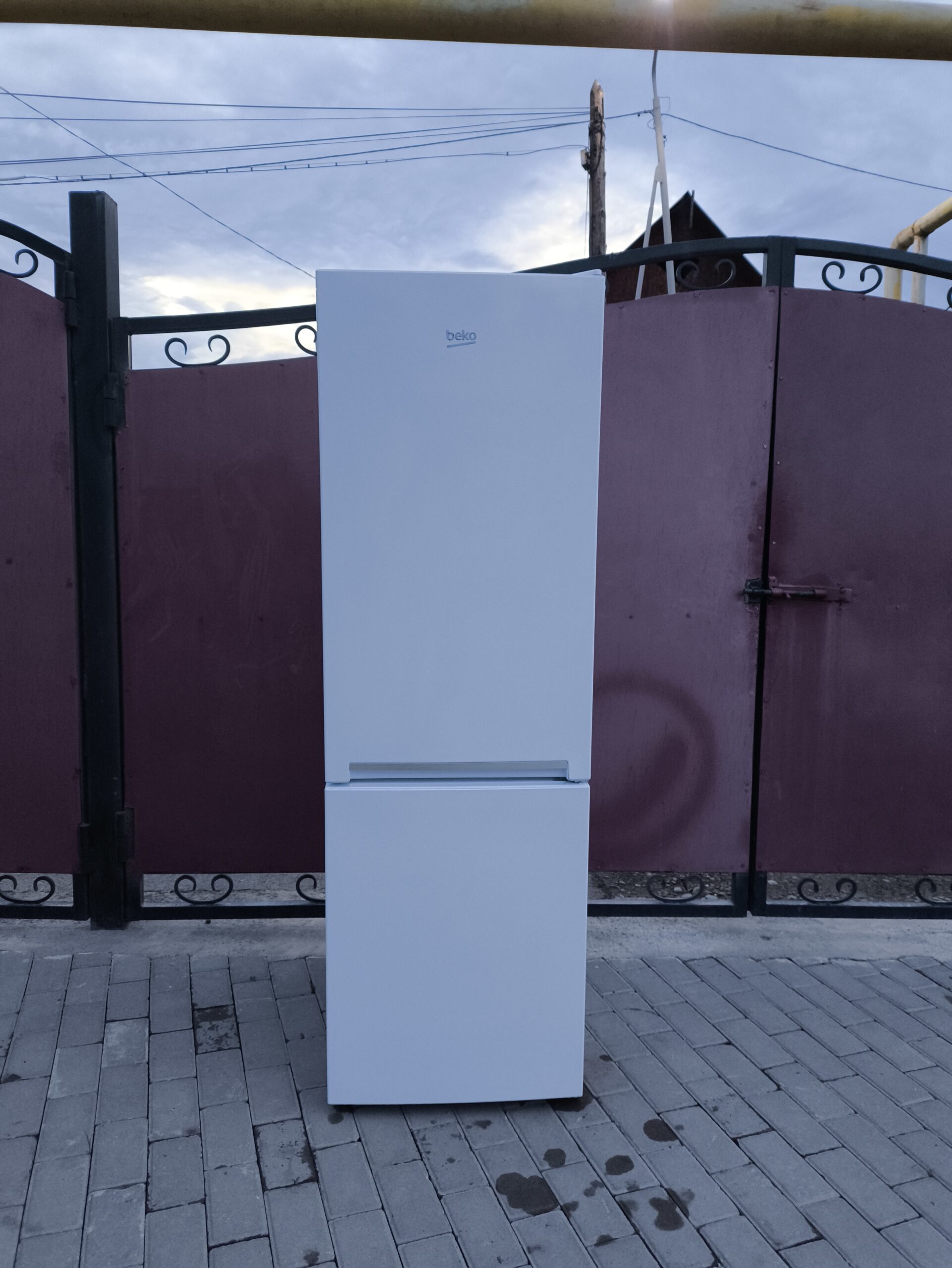 Продажа б/у холодильника Beko 55000