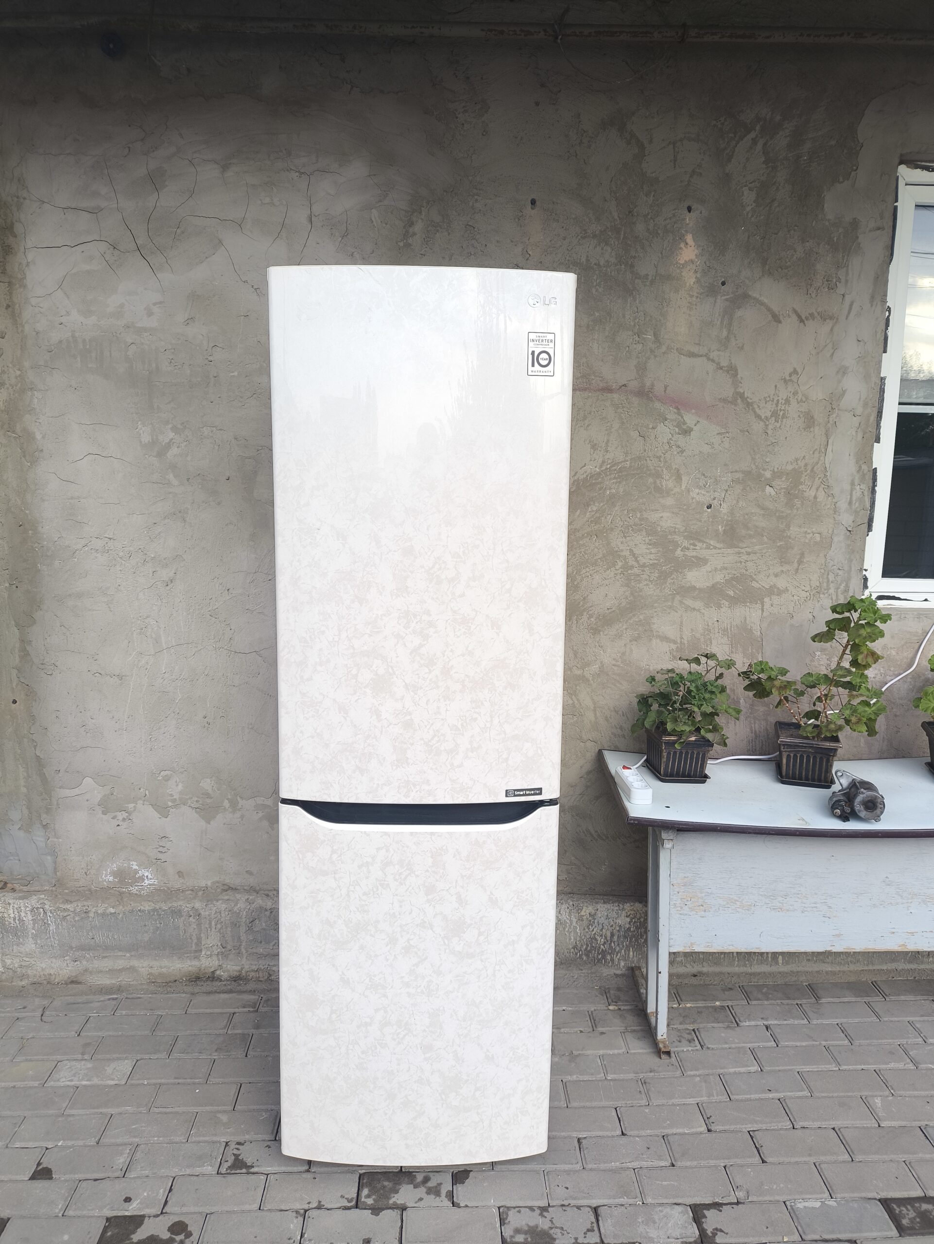 Б/у холодильник LG Инвертор 135000