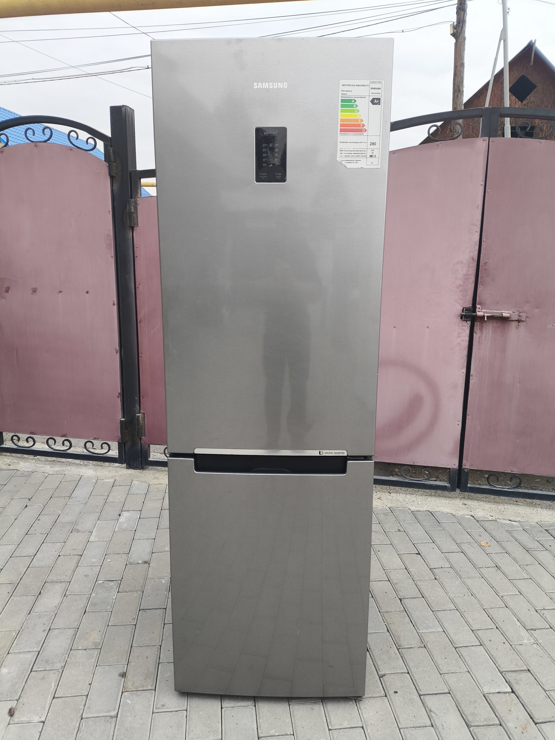 Холодильник б/у Samsung NoFrost 130000