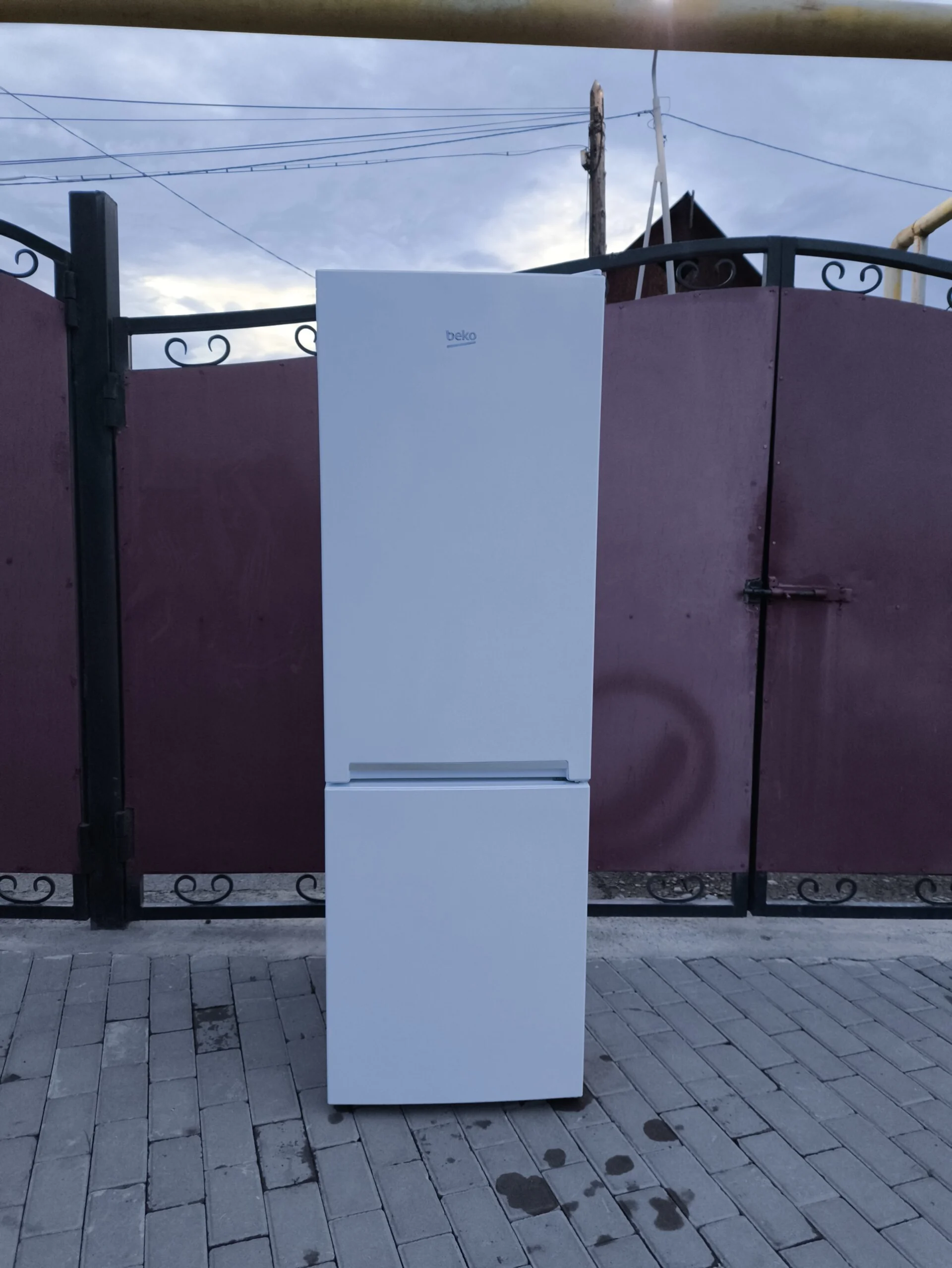 Продажа б/у холодильника Beko 55000